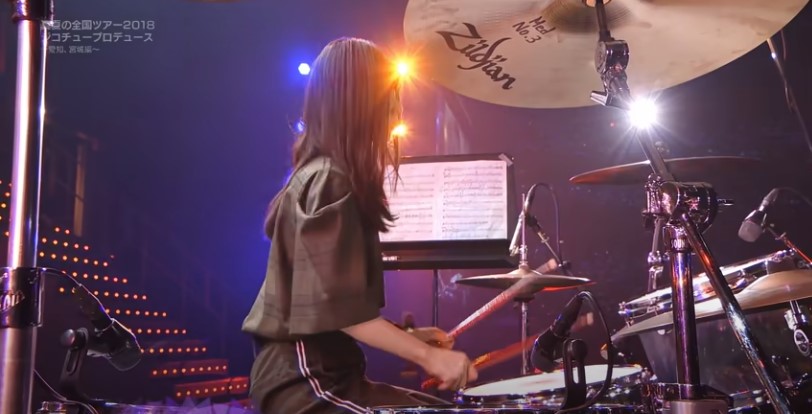 齋藤飛鳥 ドラム 才能　いつから　ブログ　上手い　動画　ドラムセット　ドラムスティック　ライブ　氣志團　乃木團　天才　趣味　特技